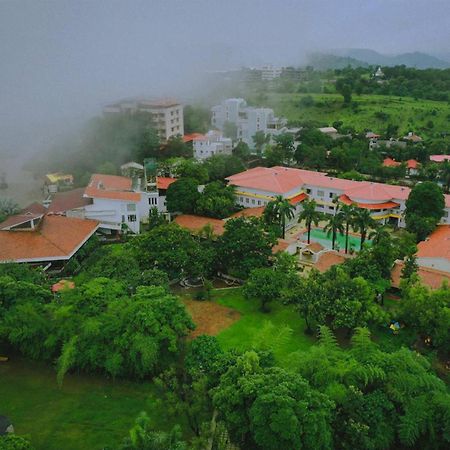 Manas Lifestyle Resort, Igatpuri Zewnętrze zdjęcie